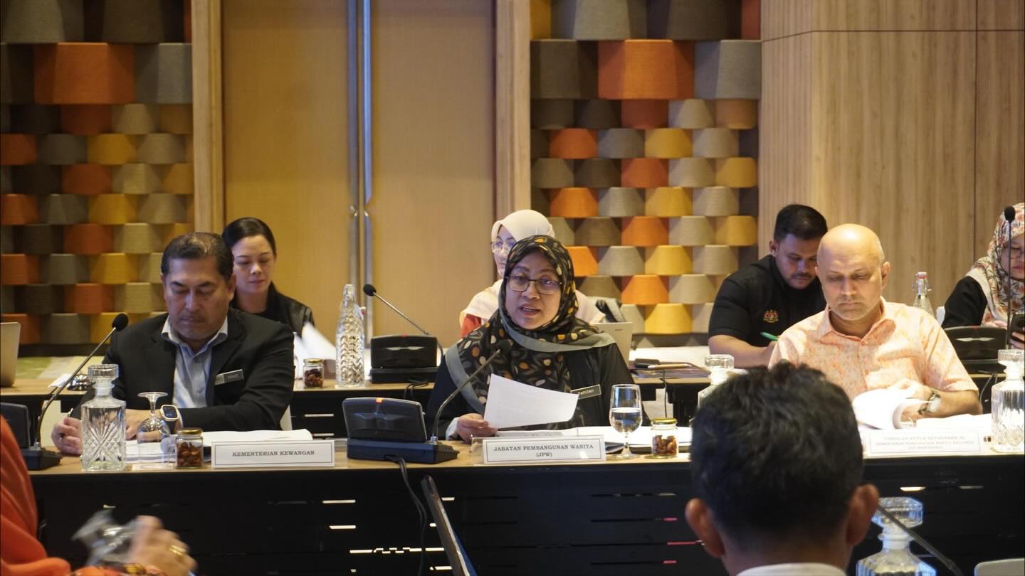 Mesyuarat Majlis Wanita, Keluarga Dan Negara (MWKN)